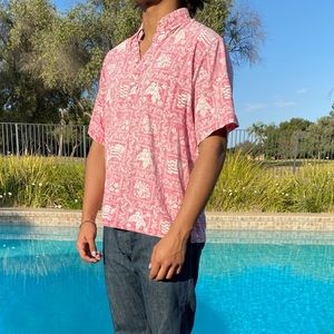 - Vintage Half Button-Up Hawaiian Shirt🌺